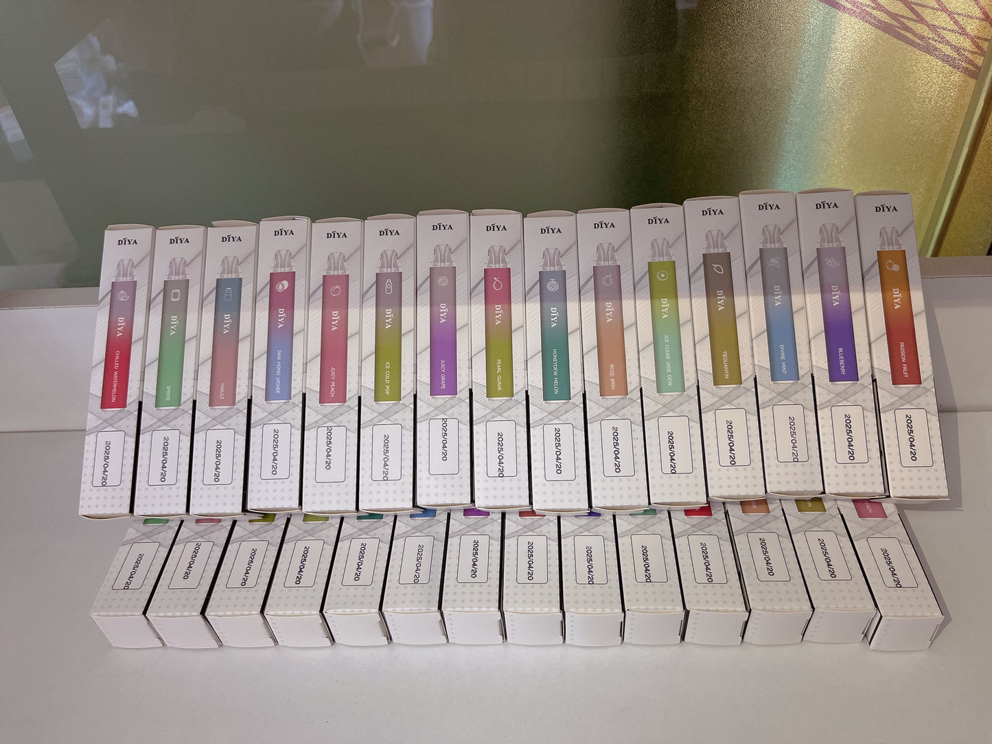 【DIYA叮啞7500口拋棄式】新款叮啞可充電霧化桿-叮啞7500口puffs油倉加長版電子煙-30/50mg-VAKA糖果雲煙館